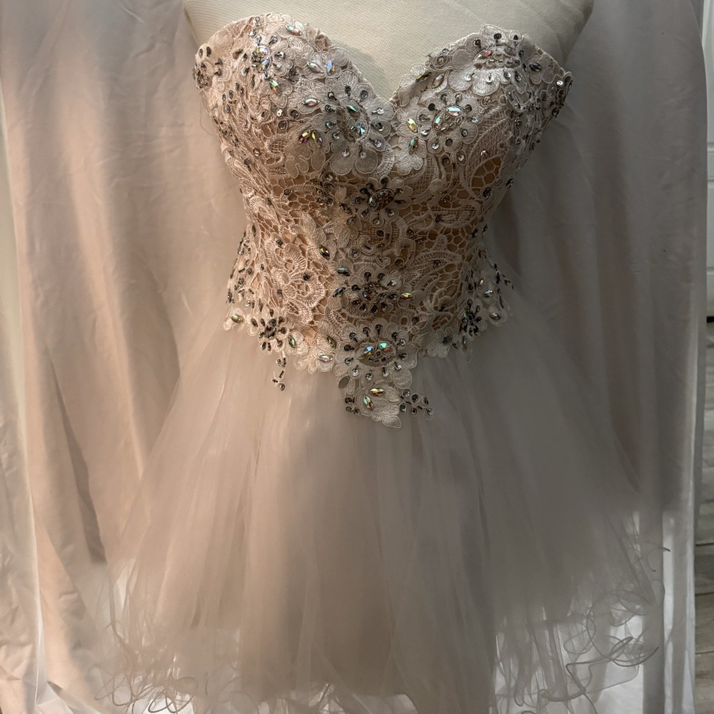 Gorgeous cream sequins PROM dress.